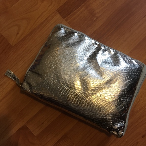 CitySlips Silver Foldable Ballerina Flats - Picture 3 of 12